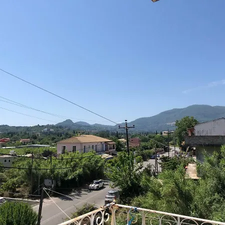 Cate's Achilleion Apartment's アパート Kastanéa